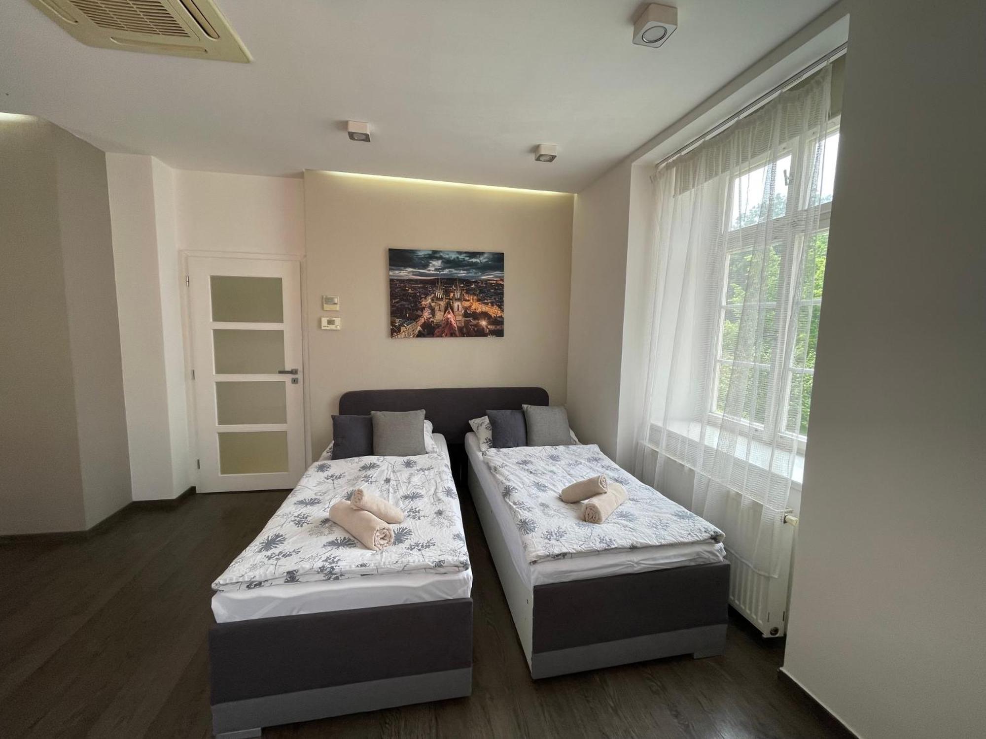Agnes - Apartments Prag Exterior foto